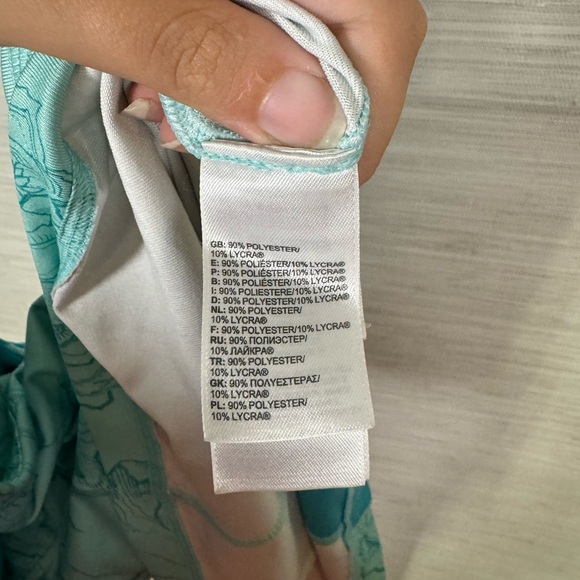 Blue Floral North Face VaporWick Tank Top Size Medium - Picture 7 of 7